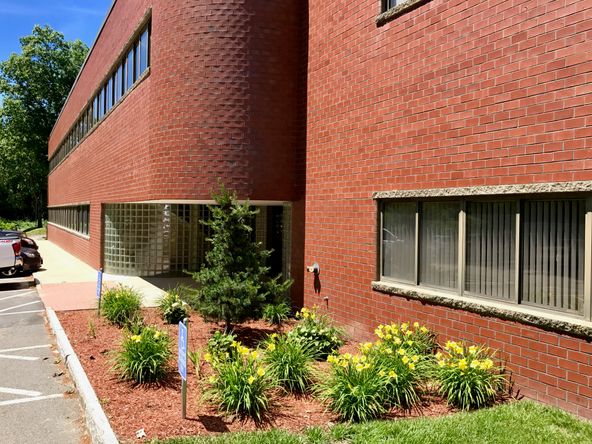 436 Amherst St, Nashua, NH 03063